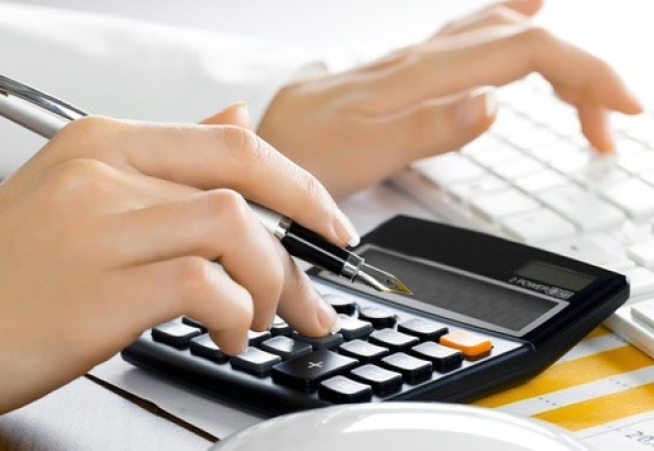 Hướng dẫn về chi phí được trừ đối với chi phí lương, bảo hiểm, công tác phí, các khoản lợi ích khác cho người lao động trong thời gian chờ cấp giấy phép lao động