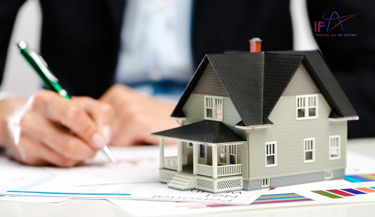 Rà soát chi tiết mọi chứng từ tài chính – bước không thể thiếu trong quy trình kiểm toán nhà chung cư.