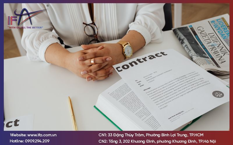 Rủi ro pháp lý về thuế và tài chính